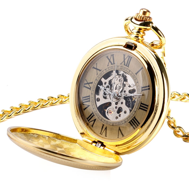 reloj de bolsillo grabado dorado